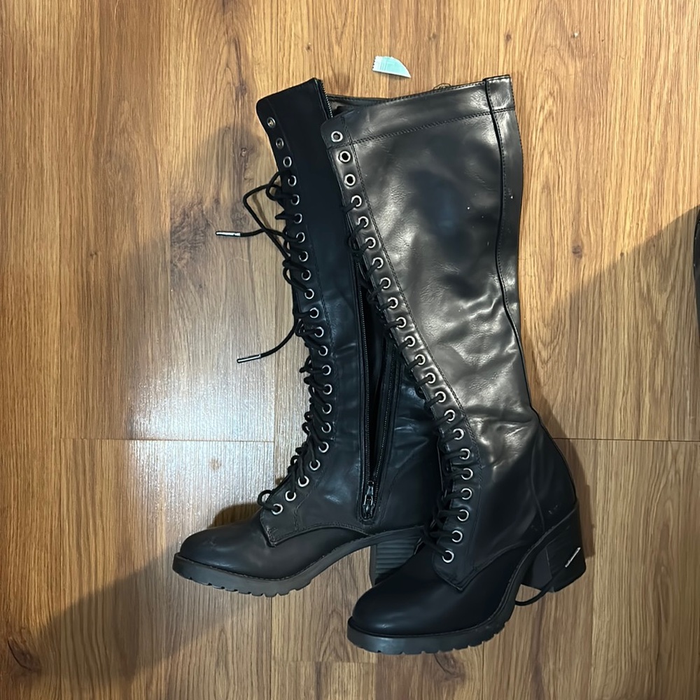 Black #maddengirl boots